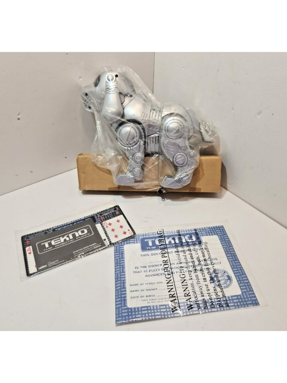 Avon 2000 Tekno The Robotic Puppy - New in Box